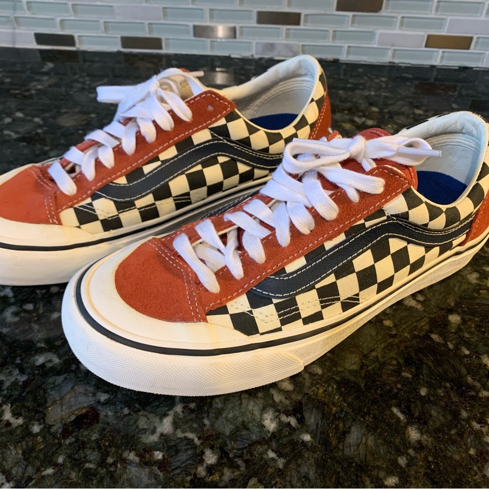 Mens size 8 Vans